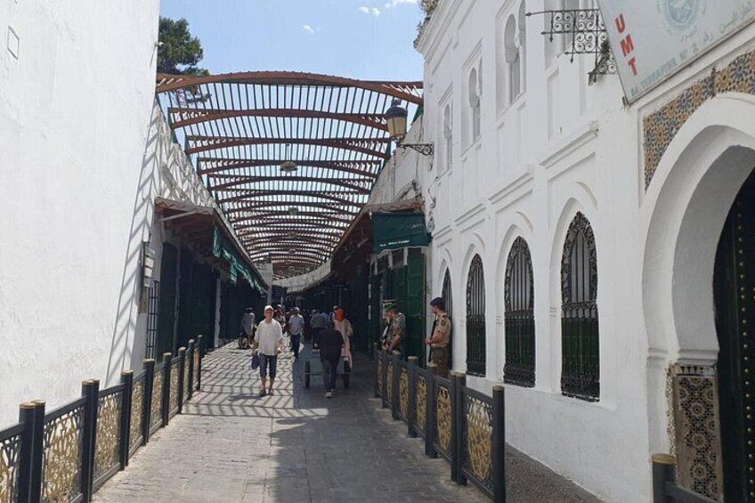Private walking Tour of Tetouan 3