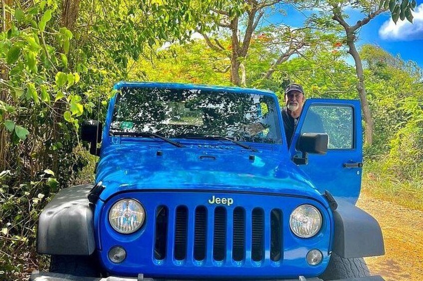 Guided Jeep Tour Exploring French and Dutch St Maarten 3