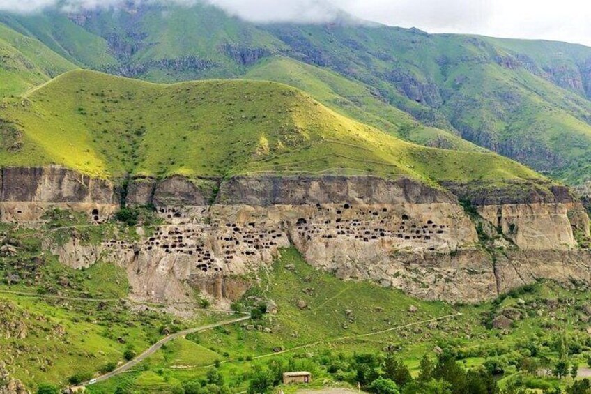 Vardzia 3