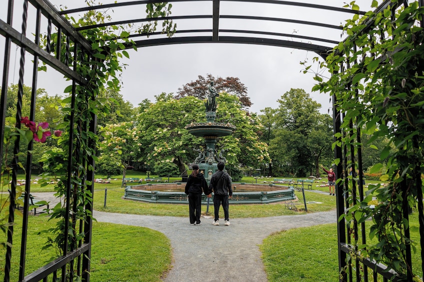 Halifax Small Group Walking Tour with Citadel + Maritime Museum 4