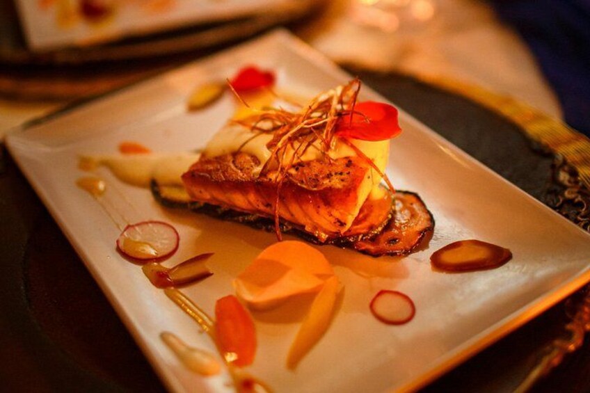 Romantic Dinner onboard luxury yacht 4