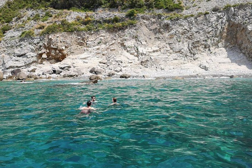 Cinque Terre Gozzo Tour: Sea, Relaxation and Local Flavors 5