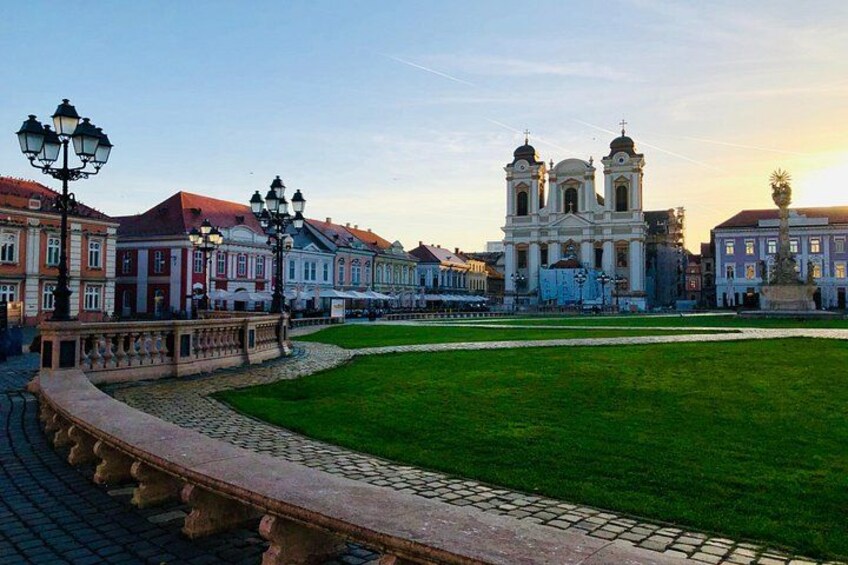 Weekly Guided Tour in English - Tuesday, Thursday, Saturday 3