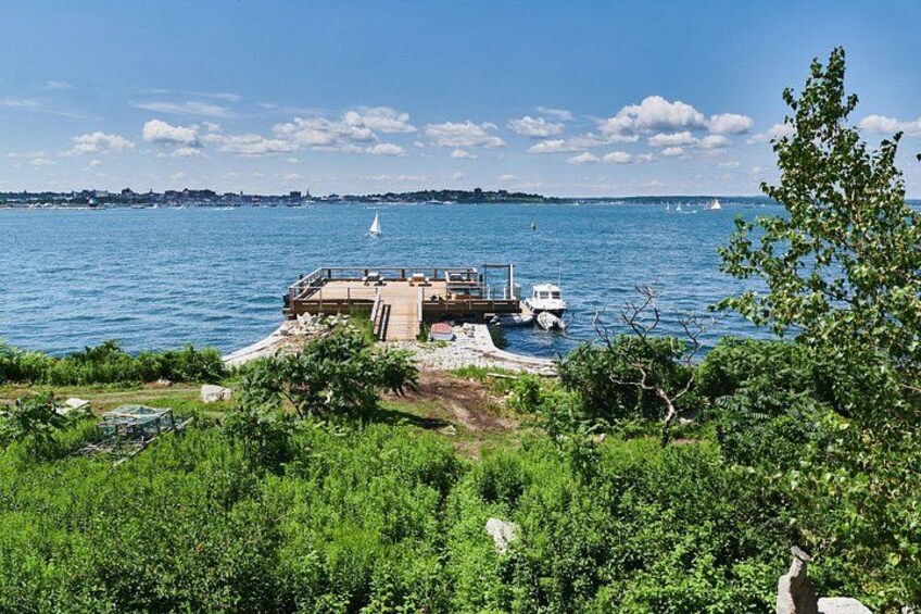 Your private dock on this exclusive tour awaits! 5
