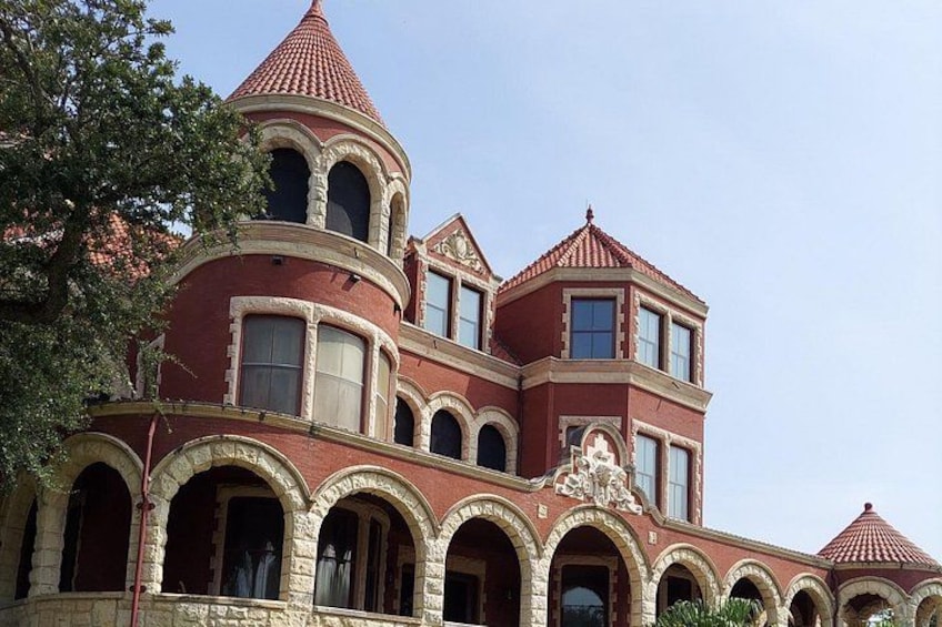 Galveston Mansions and Murder Walking Tour 3