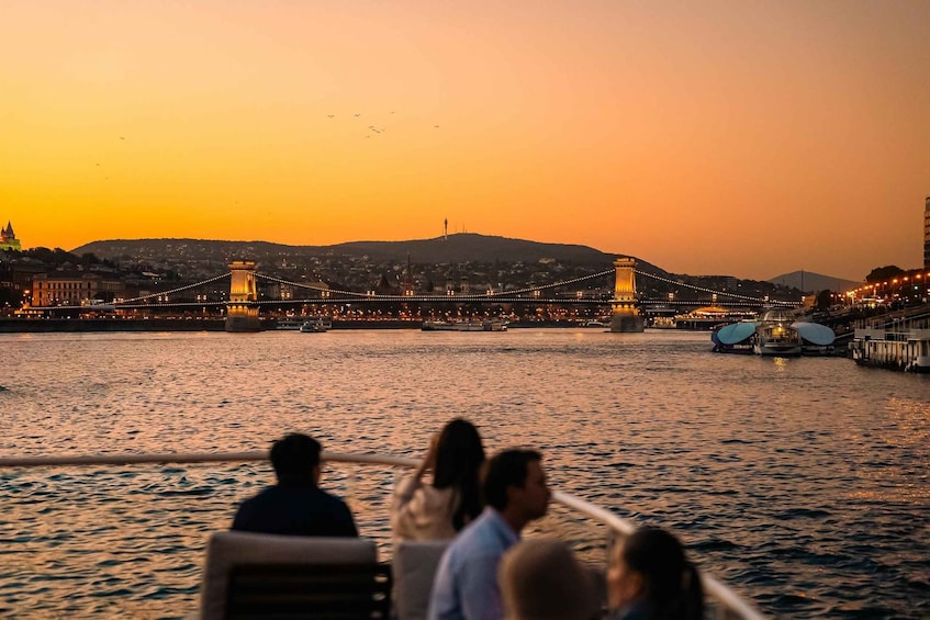 Picture 26 for Activity Budapest: Premium Sightseeing Cruise with Tokaj Frizzante 5