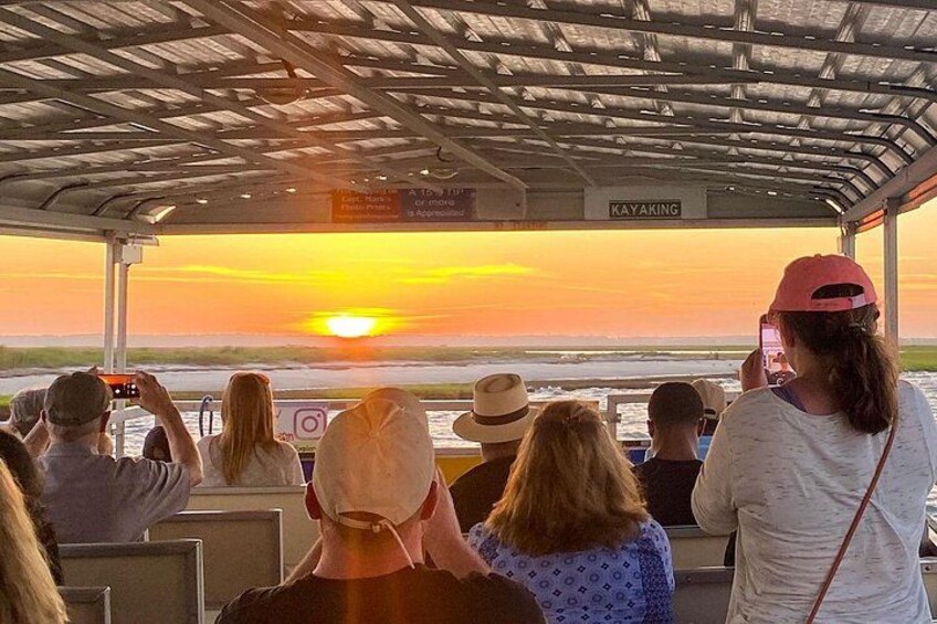 Sunset Wildlife Cruise along Assateague & Chincoteague Island 1