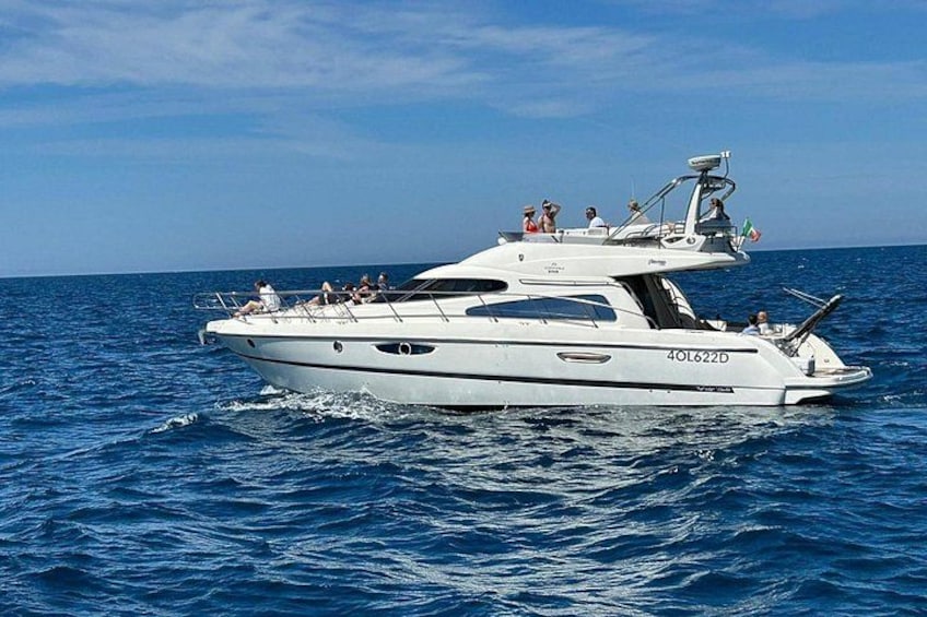 Yacht Private Tour Gallipoli Porto Cesareo 1
