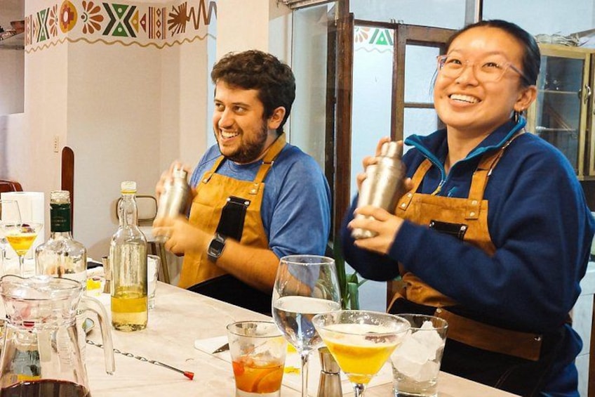 Enjoying the cOOKING CLASS ieth 03 dishes and 02 Pisco Cocktails 5