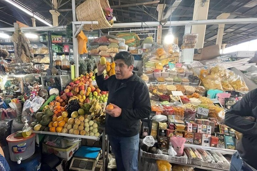 Chef Jesus Alexander in San Pedro Market tour 3