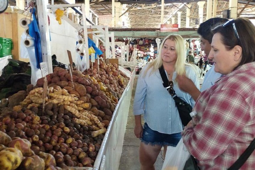 Peruvian Cooking Class Cocktails and Market Tour in Cusco 4
