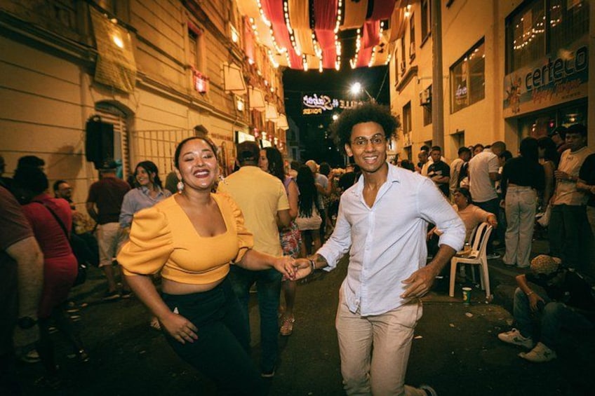 Friday Night Street Salsa and Bar Crawl in Cali, Colombia 5