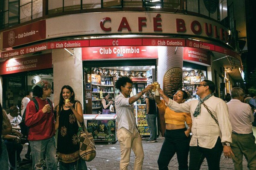 Friday Night Street Salsa and Bar Crawl in Cali, Colombia 5