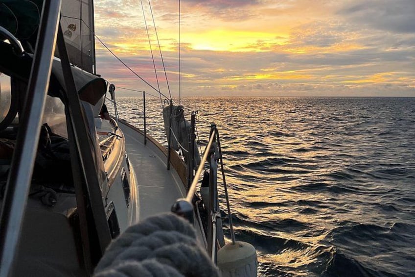 Sunset Sailing Santa Marta Bay 1
