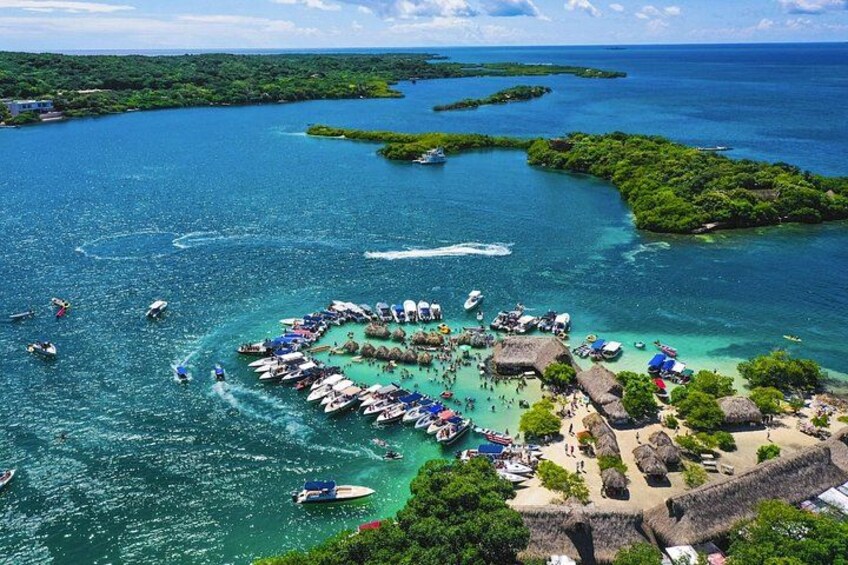 Island Hopping Party Boat Tour: 5 Stops with Lunch, Cholon & Baru 2