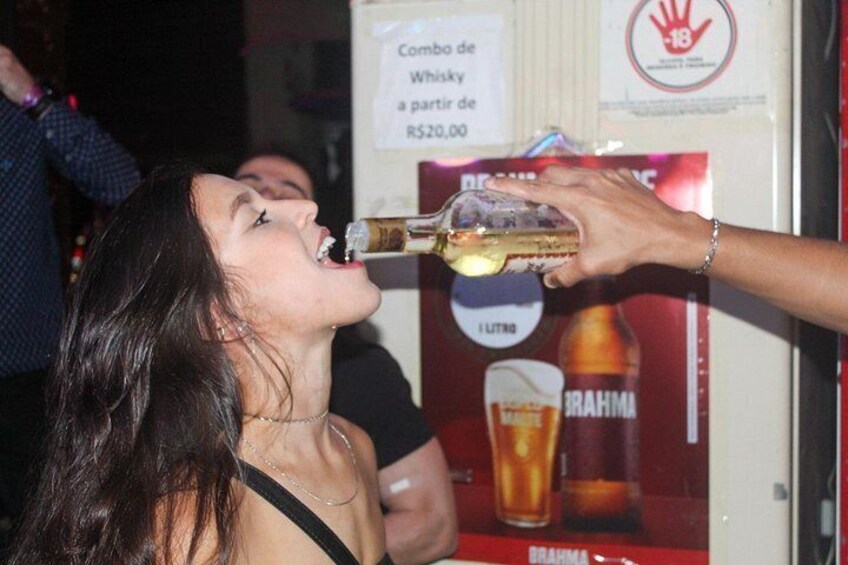 Pub Crawl in Bixiga: Open Bar + Free Appetizers at the Bars 2