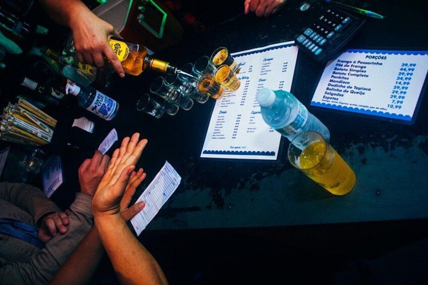 Pub Crawl in São Paulo: Open Bar + Free Appetizers at Bars 2