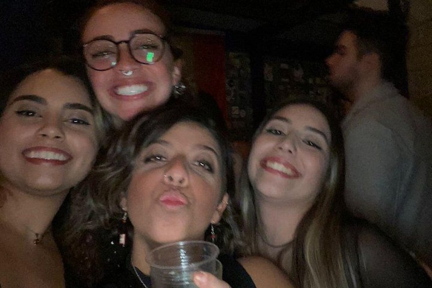 Pub Crawl in São Paulo: Open Bar + Free Appetizers at Bars 5