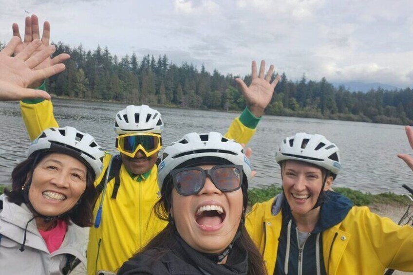 Stanley Park & Vancouver City Highlights 4 Hour Bike Tour 2 in 1 4