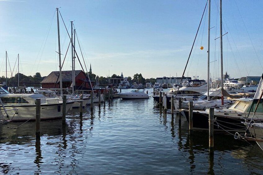 Colonial Annapolis and Naval Academy Half Day Private Bus Tour 2