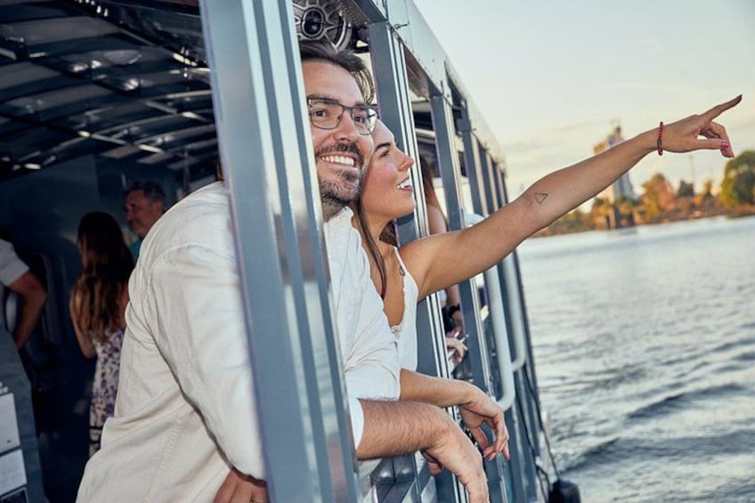 Scenic 2-Hour River Cruise to the Willamette Falls! 3