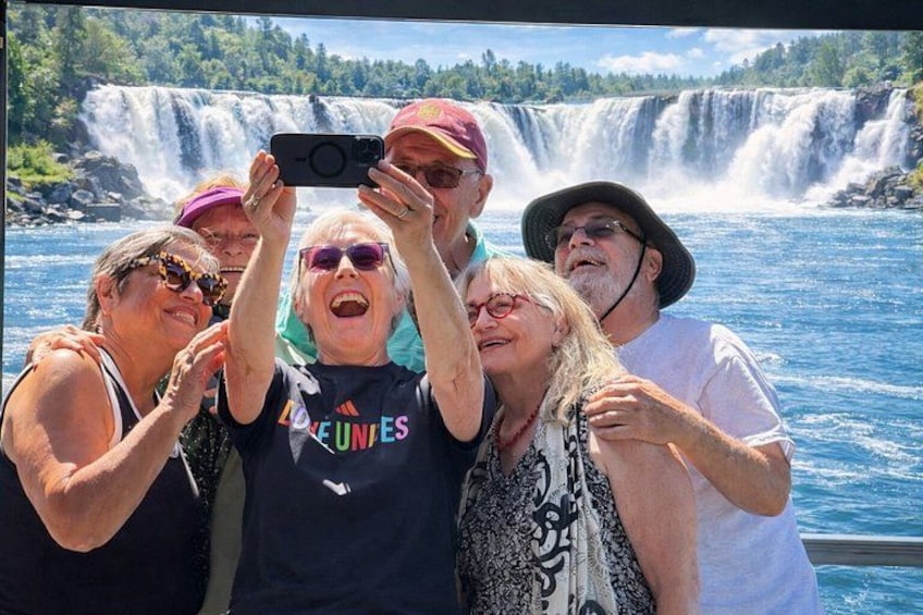 Scenic 2-Hour River Cruise to the Willamette Falls! 1