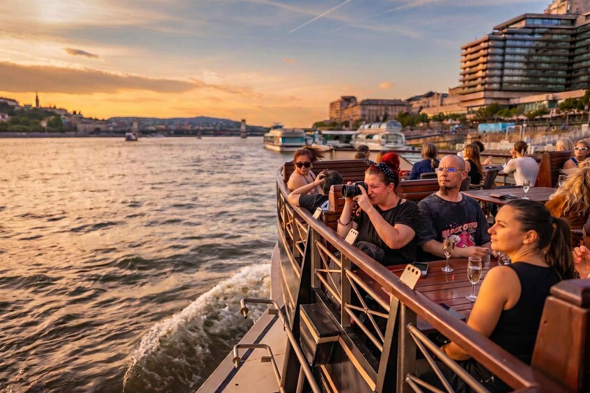 Picture 14 for Activity Budapest: Historical Cruise with Welcome Drink 5