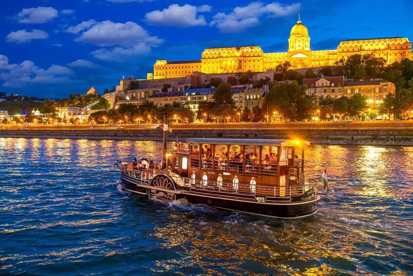 Picture 21 for Activity Budapest: Historical Cruise with Welcome Drink 2
