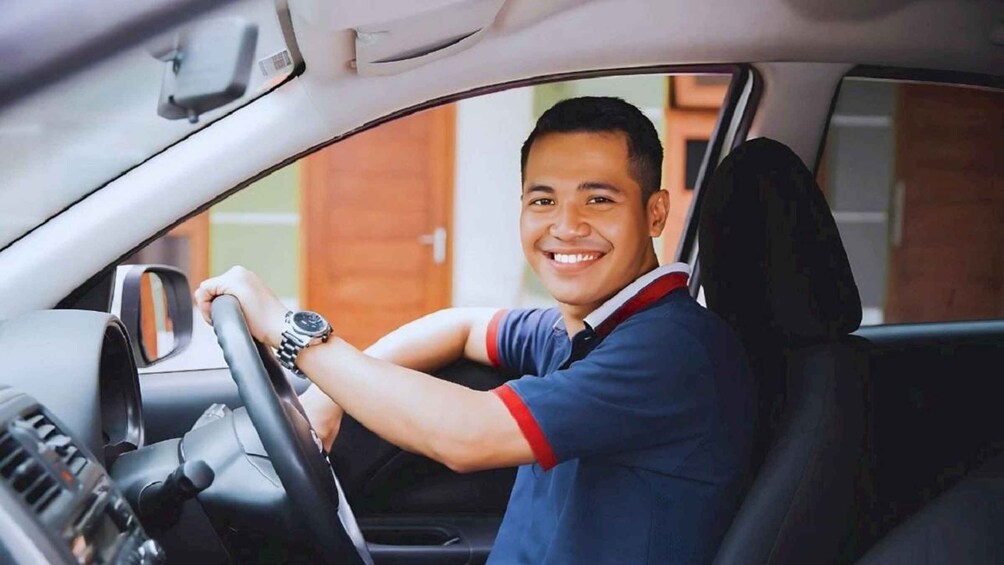 Private Transfer: Kathmandu ↔ Pokhara by Car, Jeep & Hiace 2