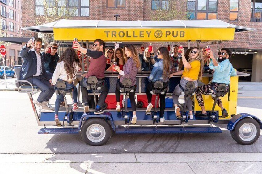 Explore Columbus on The Trolley Pub