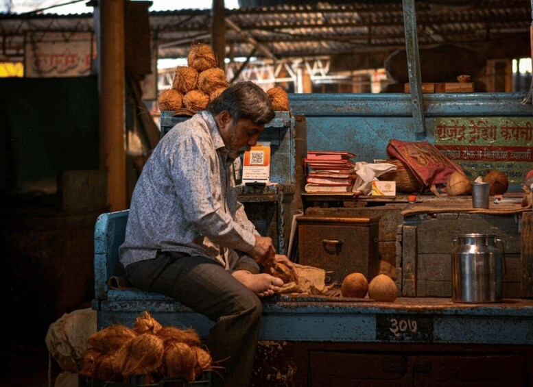 Picture 11 for Activity Varanasi Walking Tour with Local Snacks 2