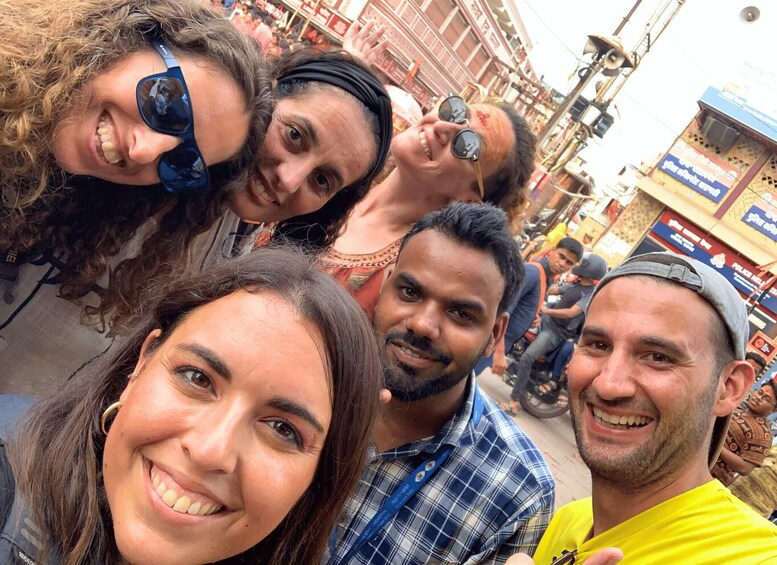 Picture 6 for Activity Varanasi Walking Tour with Local Snacks 3