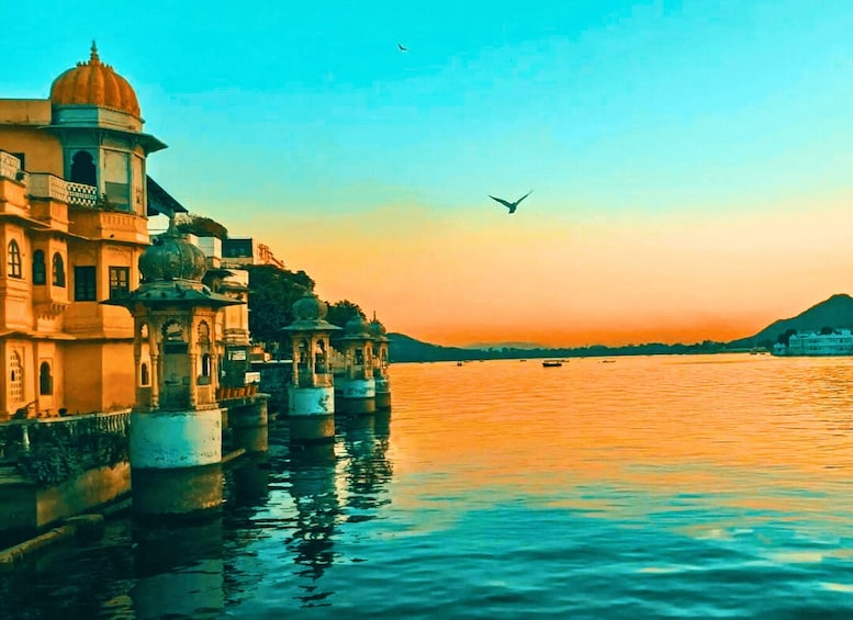Picture 5 for Activity Udaipur Cultural Walking Tour with Local Snacks 2