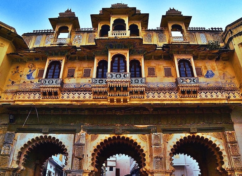 Picture 2 for Activity Udaipur Cultural Walking Tour with Local Snacks 4