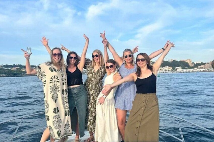 Porto Private Douro River Yacht Cruise with Local Wine and Snacks 2