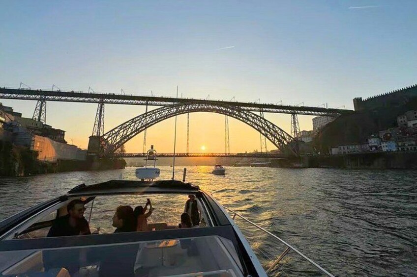 Porto Private Douro River Yacht Cruise with Local Wine and Snacks 2