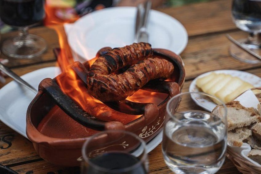 Try the famous inflamed sausage! 3