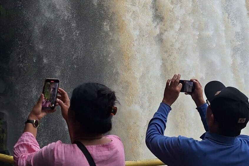 Private Day-tour on both sides of falls Brazil & Argentina  4