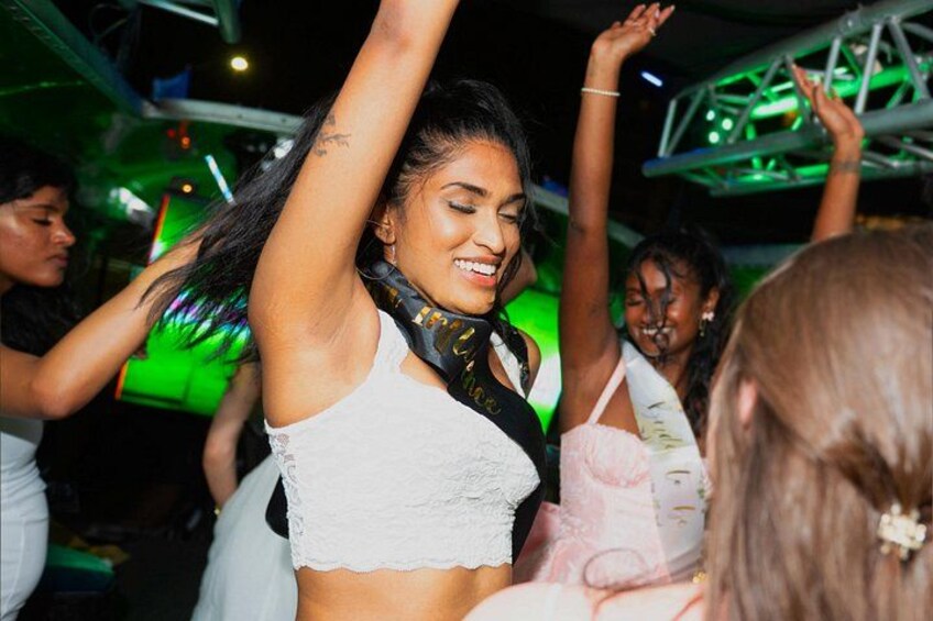 Aruba Nightlife Party Bus with Unlimited Drinks and DJ 2