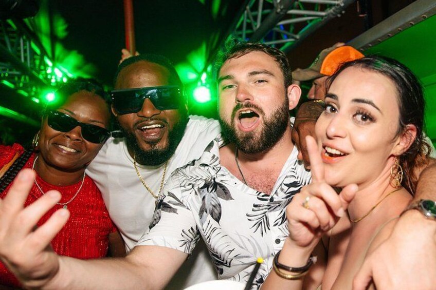 Aruba Nightlife Party Bus with Unlimited Drinks and DJ 3