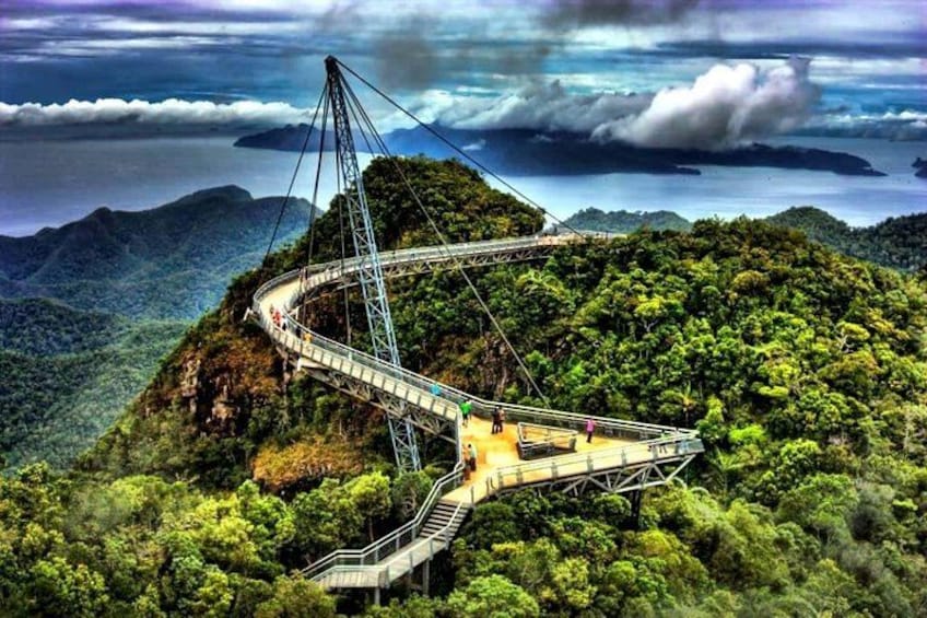 Skybridge 5