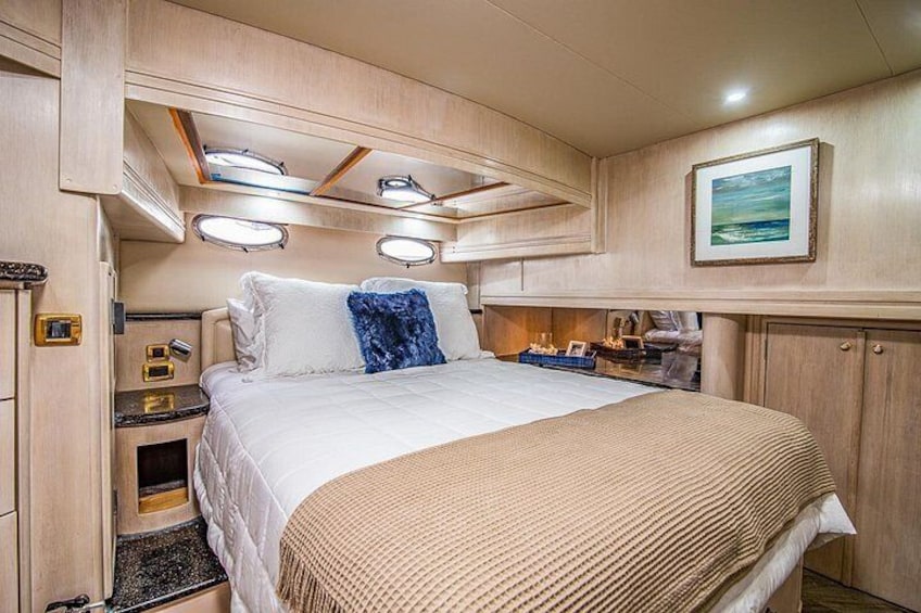 Yacht rental charter in Marina del Rey - 60' CARVER 2