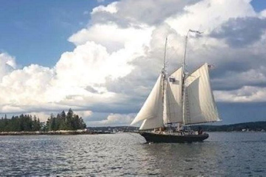 Schooner Applejack Sunset Sail Tour in Boothbay Harbor 2