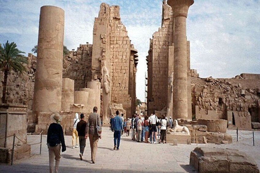 Luxor Day Tour By Plane From Sharm El Sheikh 