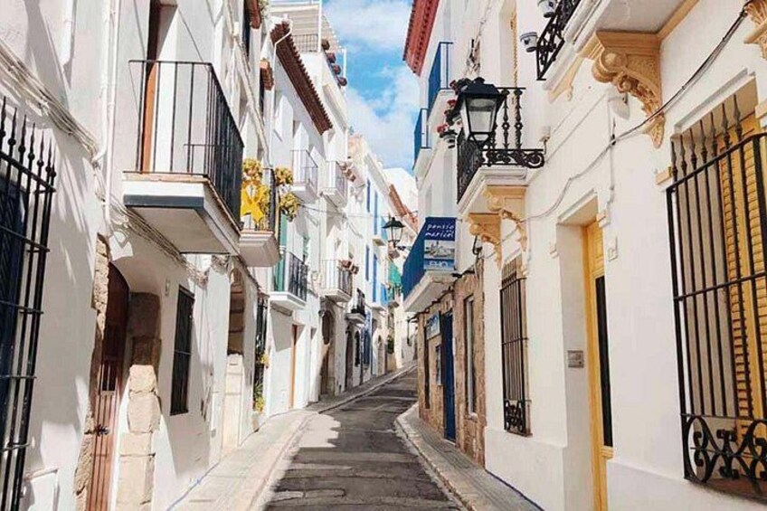 Private Transfer From Barcelona to Sitges 1