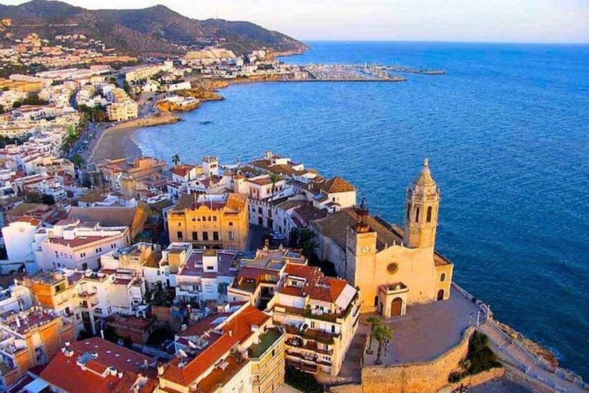 Private Transfer From Barcelona to Sitges 3