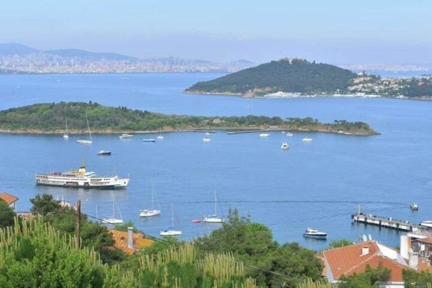 Istanbul: Princes’ Islands Tour with Lunch and Transfers 2