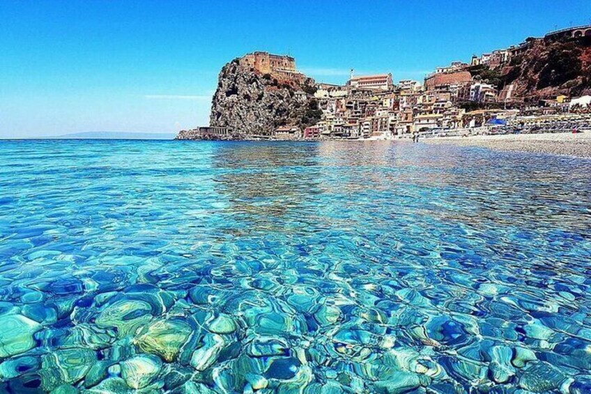 2-hour Guided Boat Tour of Scilla 1