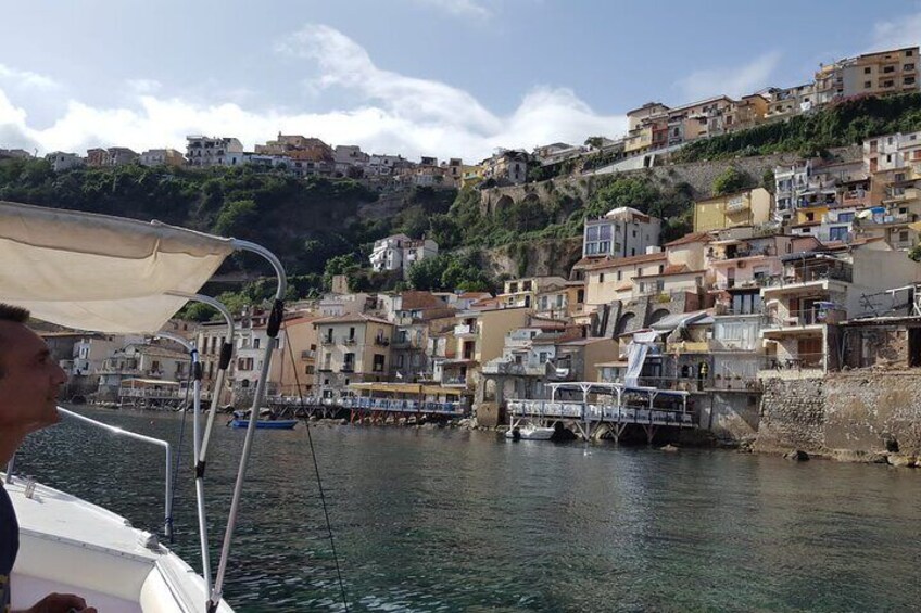 2-hour Guided Boat Tour of Scilla 2