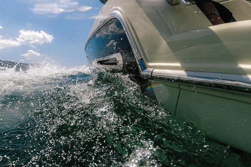 1H Private Cruise Lake Como Tender Yacht Invictus 6 pax 2